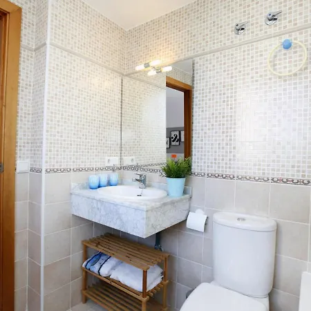 Apartamento Apartamento Denia, 2 Dormitorios, 5 Personas - Es-262-40