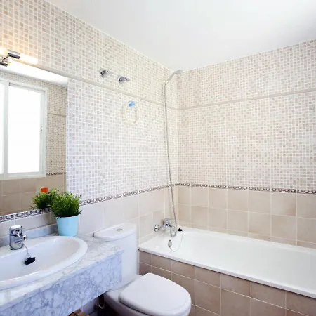 Apartamento Apartamento Denia, 2 Dormitorios, 5 Personas - Es-262-40